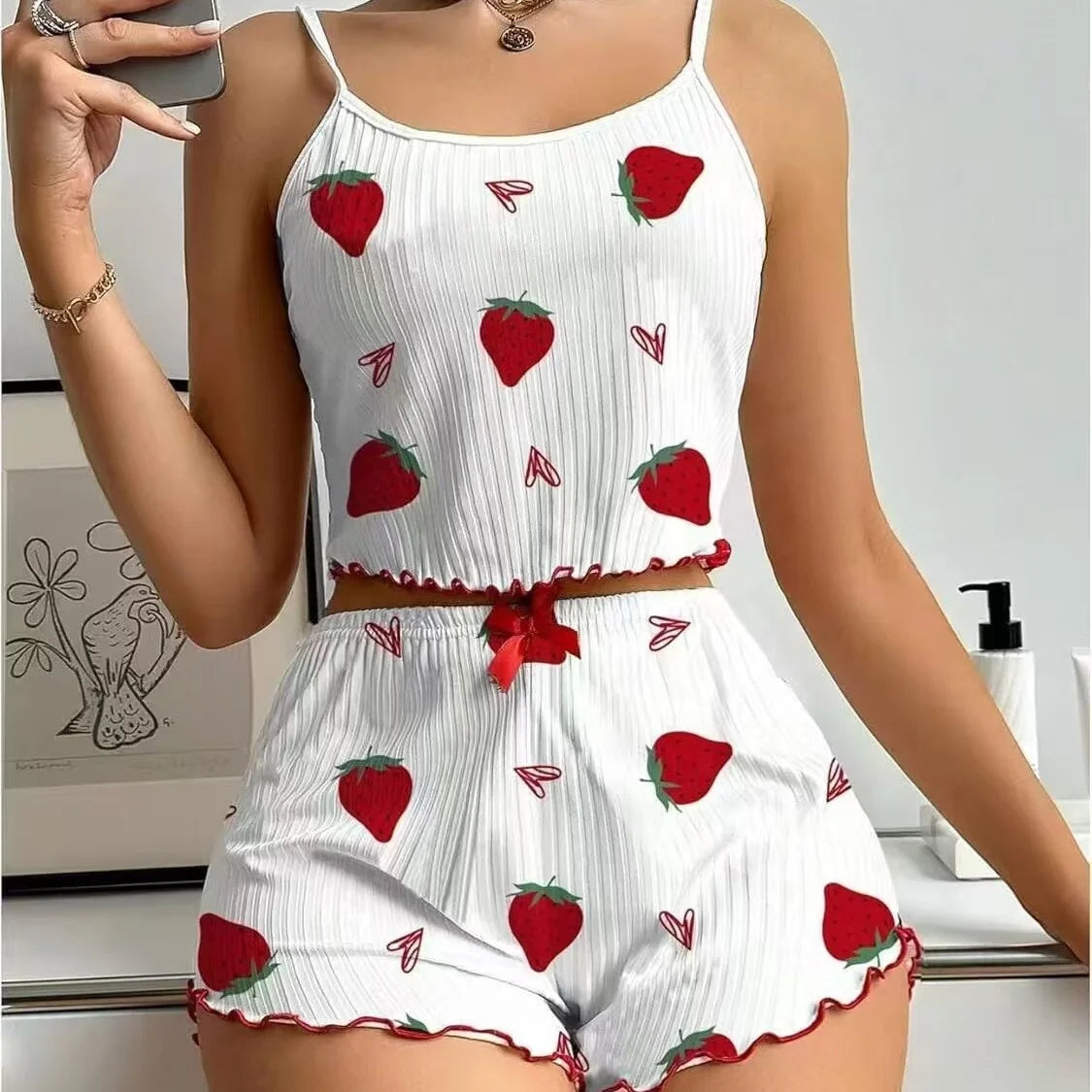 Pijama Feminino Strawberry Love Estampado – Conjunto 2 Peças com Shorts